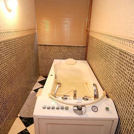 Colon Hotel 3*