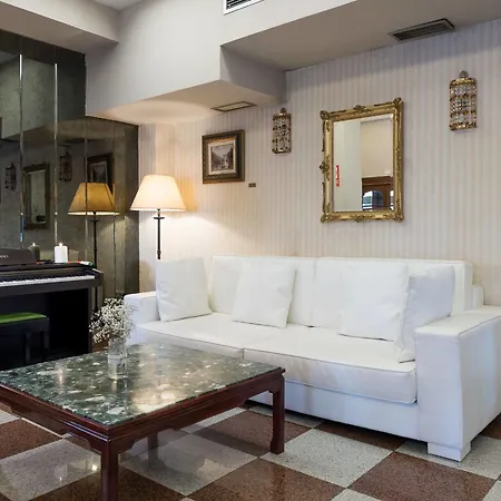 Hotel Colon